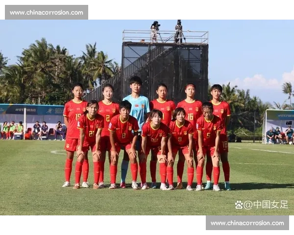 澳大利亚女足国脚戈里汉密尔顿岛完婚 李梦雯曾为队友见证